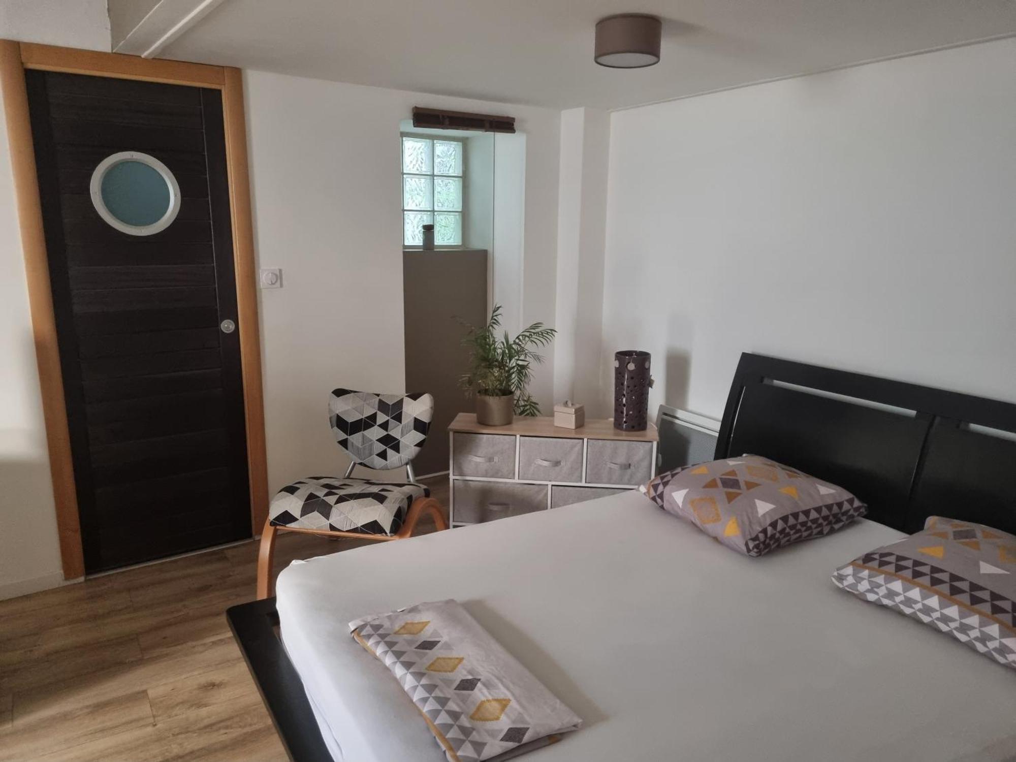 Tournus Castrum Romain - Duplex 54 M2 - 3 Etoiles - Petit Box Velo - 5Mn Autoroute المظهر الخارجي الصورة
